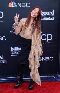 Lauren Daigle arrives for the 2019 Billboard Music Awards at the MGM Grand Garden Arena in Las Vegas, Nevada on May 1, 2019.  LAV20190501160 JIMxRUYMEN