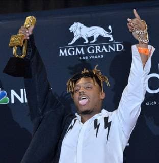 Juice Wrld appears backstage after winning the award for Best New Artist during the 2019 Billboard Music Awards at the MGM Grand Garden Arena in Las Vegas, Nevada on May 1, 2019.  LAV20190501174 JIMxRUYMEN