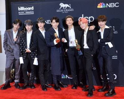 J-Hope, V, Jungkook, Jimin, Suga, Jin, and RM of BTS appear backstage after winning the award for Top Duo Group and Top Social Artist during the 2019 Billboard Music Awards at the MGM Grand Garden Arena in Las Vegas, Nevada on May 1, 2019.  LAV20190501199 JIMxRUYMEN