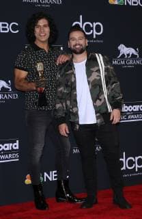01 May 2019 - Las Vegas, NV - Dan & Shay, Dan Smyers, Shay Mooney. 2019 Billboard Music Awards at MGM Grand Garden Arena, Press Room. Photo Credit: mjt AdMedia 238478 2019-05-01 NV Las Vegas Etats-Unis  Copyright: xAdMediax STAR_238478_007
