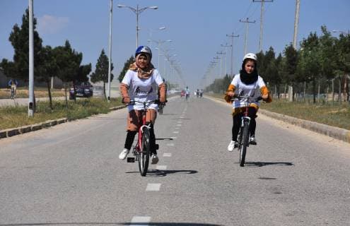 (190502) -- BALKH, May 2, 2019 -- Girls take part in an cycling event in Mazar-i-Sharif, capital of Balkh province, Afghanistan, May 2, 2019 . ) (SP)AFGHANISTAN-BALKH-GIRLS-CYCLING KawaxBasharat 