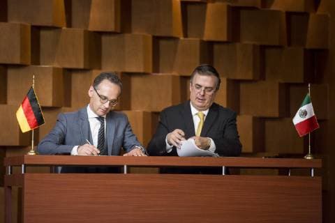 Federal Foreign Minister Heiko Maas L SPD and Marcelo Luis Ebrard Casaubon R Mexican Foreign Minister sign Memorandum of Understanding on German-Mexican cooperation in Mexico City 02 05 2019 Heiko Maas travels to Latin America Brazil Colombia and Mexico Mexico City of Mexico Copyright: xFlorianxGaertner photothek.netx