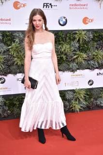 Pheline Roggan arriving for the German Film Award ceremony on 3 05 2019 in Berlin German Film Award 2019 in Berlin Arrival Red Carpet