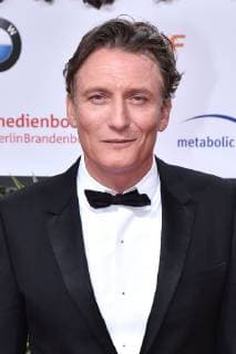 Oliver Masucci arriving for the German Film Award ceremony on 3 05 2019 in Berlin German Film Award 2019 in Berlin Arrival Red Carpet
