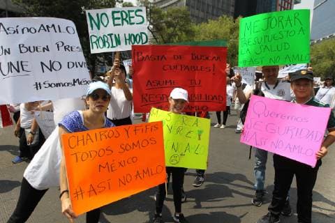 Thousands demonstrate against policies implemented by Mexican President Andres Manuel Lopez Obrador, in Mexico City, Mexico, 5 May 2019. Thousands demonstrate against policies of new Government !ACHTUNG: NUR REDAKTIONELLE NUTZUNG!  Copyright: xMarioxGuzmánx AME9325 20190505-636926890347147119