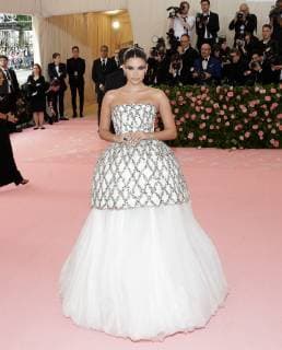 Sara Sampaio arrives on the red carpet at The Metropolitan Museum of Art s Costume Institute Benefit Camp: Notes on Fashion at Metropolitan Museum of Art in New York City on May 6, 2019.  NYP20190506231 JOHNxANGELILLO