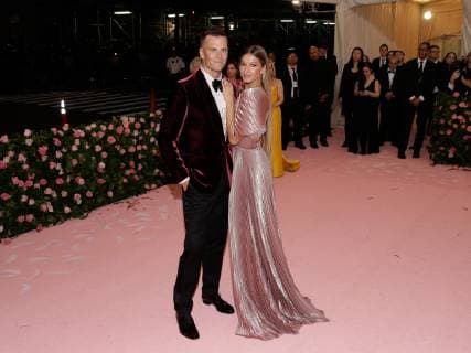 Gisele Bündchen and Tom Brady arrive on the red carpet at The Metropolitan Museum of Art s Costume Institute Benefit Camp: Notes on Fashion at Metropolitan Museum of Art in New York City on May 6, 2019.  NYP20190506389 JOHNxANGELILLO