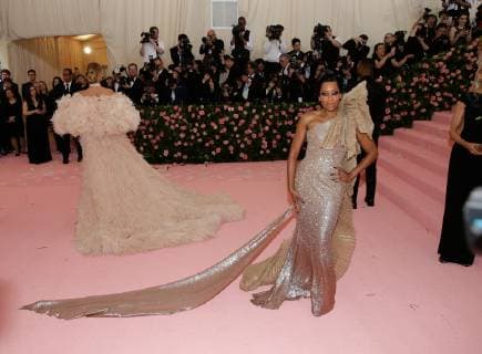Regina King arrives on the red carpet at The Metropolitan Museum of Art s Costume Institute Benefit Camp: Notes on Fashion at Metropolitan Museum of Art in New York City on May 6, 2019.  NYP20190506317 JOHNxANGELILLO