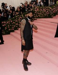 Odell Beckham Jr. arrives on the red carpet at The Metropolitan Museum of Art s Costume Institute Benefit Camp: Notes on Fashion at Metropolitan Museum of Art in New York City on May 6, 2019.  NYP20190506290 JOHNxANGELILLO