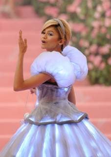 NEW YORK, NY - MAY 06: Zendaya at The 2019 Met Gala Celebrating Camp: Notes on Fashion at Metropolitan Museum of Art on May 06, 2019 in New York City. Copyright: xJohnxPalmerx