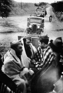 Spanish Civil War - Spain in 1936 - troop transporter, Spanish Civil War (1936-1939). , Spanien *** Spanish Civil War Spain in 1936 troop transported Spanish Civil War 1936 1939 Spain Copyright: ErichxAndres UnitedArchives90062_00651115
