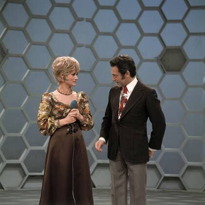 DALLI DALLI IRENE MAN Candidate HANS ROSENTHAL Moderator Broadcast from 4 11 1971 Grimm441 Copyright: ArthurxGrimm UnitedArchives00659709