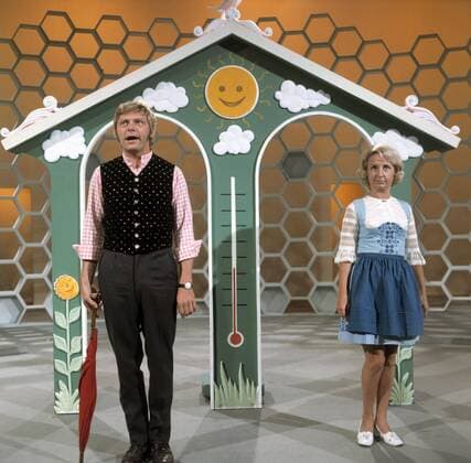 DALLI DALLI UWE FRIEDRICHSEN and EDITH HANCKE at the quiz broadcast from 5 8 1971 Copyright: ArthurxGrimm UnitedArchives00659723