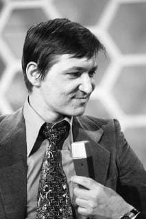 DALLI DALLI Rainer Werner Fassbinder in the quiz show Dalli Dalli 70s Copyright: ArthurxGrimm UnitedArchives00661288