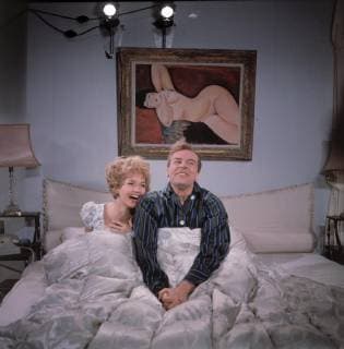 breakfast in double bed D 1963 Axel von Ambesser bed scene with LISELOTTE powder liana and O W fisherman Henry D 1963 Copyright: ArthurxGrimm UnitedArchives00663119