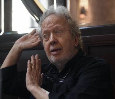 Conductor John Nelson speaks during the press conference during the 74th Prague Spring International Music Festival in Prague, Czech Republic, May 14, 2019. Czech orchestras will be presenting programmes which deviate from the fare offered during their regular concert seasons. Concert celebrating the visionary Hector Berlioz, his monumental Te Deum returns to the Prague Spring after a period of forty years. Leading the Prague Radio Symphony Orchestra is respected specialist in Berlioz s music, conductor John Nelson (15 May). (CTKxPhoto MichalxKrumphanzl) CTKPhotoP201905140885001  kru 6