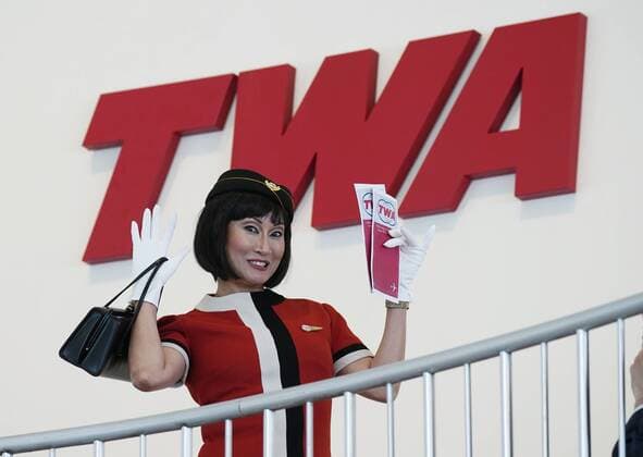 News Themen der Woche KW20 News Bilder des Tages Sights of the old TWA Terminal are viewed by members of the media at a press tour at the grand opening of the TWA Hotel at JFK Airport on May 15, 2019 in New York City. The TWA Hotel at JFK International Airport will preserves the iconic Eero Saarinen terminal, restoring the landmark to its Jet Age splendor for generations to enjoy. Designed to defer to the landmark, the new hotel structures are set back from the terminal. The complete rehabilitation of the national landmark to its 1962 glory includes restoring iconic interiors by Charles Eames, Raymond Loewy, and Warren Platner. Plans also include an innovative museum showcasing New York as the birthplace of the Jet Age, the storied history of Trans World Airlines and the Midcentury Modern design movement.  NYP20190515196 JOHNxANGELILLO