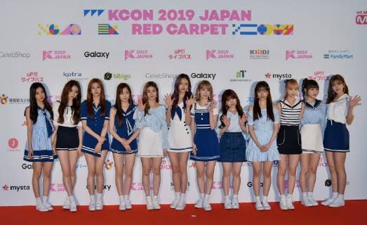 Members of South Korean and Japanese girl group IZ*ONE pose for photographers during the redcarpet ceremony for KCON 2019 Japan in Chiba-Prefecture, Japan on May 17, 2019. KCON is event of all Korean cultural content in which K-POP, K-Beauty, K-Fashion, K-Food, K-Drama, etc., Starting from Irvine, the United States in 2012, for the past 6 years, KCON was held in New York, LA, Tokyo, Abu Dhabi, Paris, Mexico City, Sydney. TKP2019051710 KEIZOxMORI