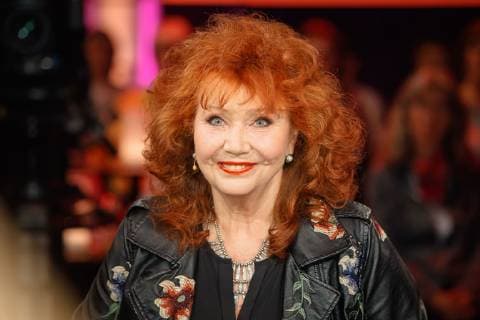 MDR - Riverboat. Sängerin Regina Thoss anläßlich der Aufzeichnung der MDR - Talkshow Riverboat am 17.05.2019 im Studio 3 der Mediacity Leipzig. 20190517SFL0048 *** MDR Riverboat singer Regina Thoss on the occasion of the recording of the MDR talk show Riverboat on 17 05 2019 in Studio 3 of the Mediacity Leipzig 20190517SFL0048