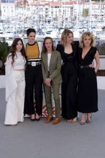 72nd Cannes Film Festival 2019, Photocall film : Portrait de la jeune fille en feu Pictured: Celine Sciamma, Valeria Golino, Noemie Merlant, Adele Haenel, Laura Bajrami  Copyright: xAlbertoxTerenghi Cannesx xIPAx xCannesx
