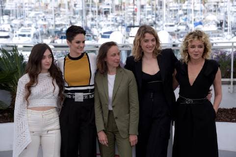 72nd Cannes Film Festival 2019, Photocall film : Portrait de la jeune fille en feu Pictured: Celine Sciamma, Valeria Golino, Noemie Merlant, Adele Haenel, Laura Bajrami  Copyright: xAlbertoxTerenghi Cannesx xIPAx xCannesx
