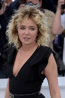 72nd Cannes Film Festival 2019, Photocall film : Portrait de la jeune fille en feu Pictured: Valeria Golino  Copyright: xAlbertoxTerenghi Cannesx xIPAx xCannesx
