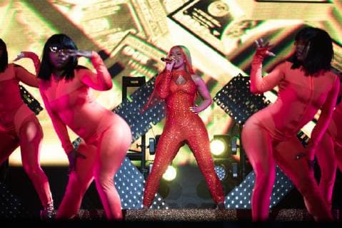 May 19, 2019 - Cardi B (Belcalis Marlenis Alm¡nzar) performs at Hangout Music Festival in Gulf Shores, Alabama - 17 May 2019  - ZUMAr152 20190519_zaa_r152_013 Copyright: xJenniferxDevereauxx xRmvx