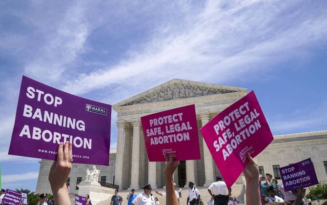 News Themen der Woche KW21 News Bilder des Tages May 21, 2019 - Washington, District of Columbia, U.S - Activists hold signs during Stop The Bans Day of Action for Abortion Rights in front of the United States Supreme Court on May 21, 2019. Washington U.S. - ZUMAv123 20190521_zap_v123_002 Copyright: xLeighxVogelx