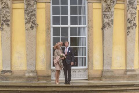 Visit of the King and Queen of the Netherlands to the State of Brandenburg Germany, Potsdam 22 05 2019 Photo shoot in front of Sanssouci Palace in Potsdam The picture shows Her Majesty Queen Maxima and His Majesty King Willem Alexander in front of Sanssouci Palace Potsdam Brandenburg Germany