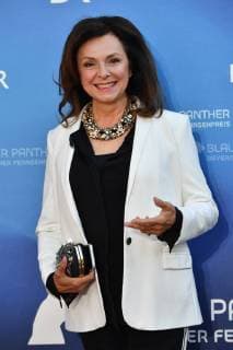 Uschi DAEMMRICH VON LUTTITZ Moderator , single frame,cut single motif,half figure,half figure red carpet,Red Carpet,Bayerischer Fernsehpreis 2019 am 24 05 2019