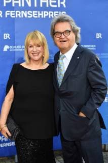 Helmut MARKWORT with wife Patricia RIEKEL Red Carpet, Red Carpet, Bavarian Television Award 2019 on 24 05 2019