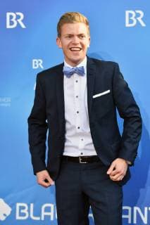 Ferdinand HOFER actor single picture, cut single motif, half figure, half figure red carpet, Red Carpet, Bavarian Television Award 2019 on 24 05 2019