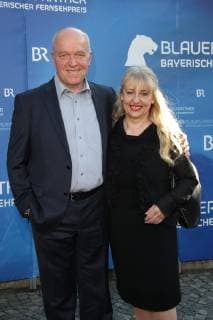 Heinz Josef Braun with wife Johanna Bittenbinder, Bavarian Television Prize 2019 at the Prinzregententheater in Munich on 25 05 2019