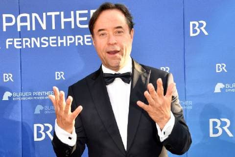 Jan Josef Liefers arriving at the award ceremony of the Bavarian Television Prize on 24 05 2019 at the Prinzregententheater in Munich Bavarian Television Prize 2019 in Munich
