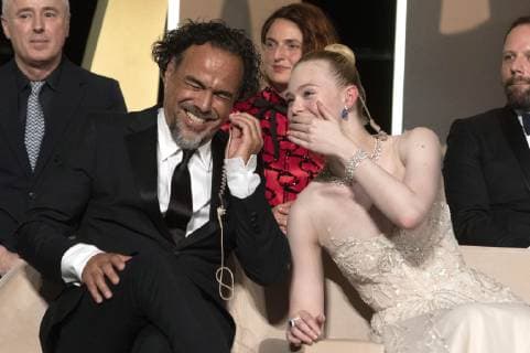 Alejandro Gonzalez Inarritu and Elle Fanning at the award ceremony during the 72nd Cannes Film Festival at the Palais des Festivals on May 25, 2019 in Cannes, France Foto:xR.xWagnerx xFuturexImage
