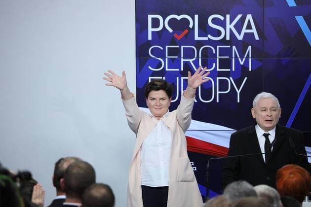News Themen der Woche KW21 News Bilder des Tages Europawahl 2019, PiS gewinnt in Polen The European Parliament election evening at Law and Justice headquarters The European Parliament election evening at Law and Justice headquarters on May 26, 2019 in Warsaw, Poland. Law and Justice gets over 42% of all votes. Former Prime Minister Beata Szydlo and Law and Justice leader Jaroslaw Kaczynski. the sign behind reads: Poland the Heatr of Europe. EN_01378343_0029 