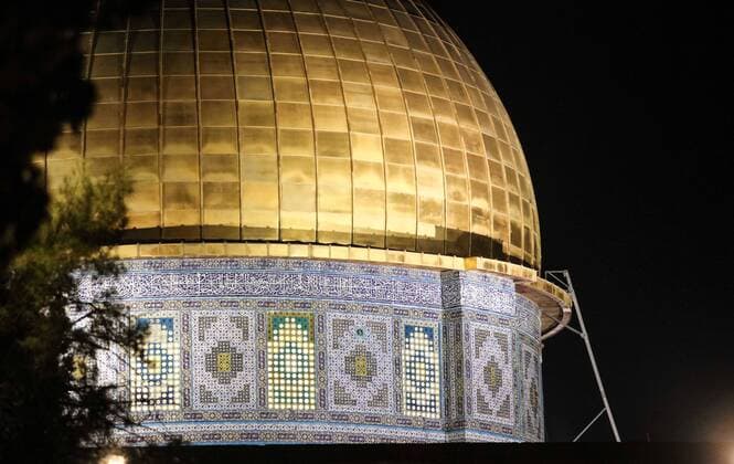 May 23, 2019 - Jerusalem, Jerusalem, Palestinian Territory - The Dome of the Rock is seen at the al-Aqsa mosque compound, during the Muslims holy month of Ramadan, in Jerusalem s Old city on May 26, 2019. Muslims around the world celebrate the holy month of Ramadan by praying during the night time and abstaining from eating, drinking, and sexual acts during the period between sunrise and sunset Jerusalem Palestinian Territory - ZUMAap3_ 20190523_zaf_ap3_109 Copyright: xAbedalrahmanxHassanx
