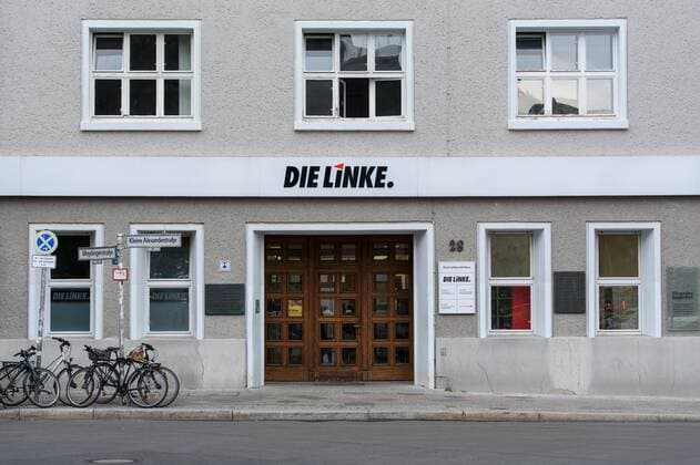 Party headquarters Die Linke Germany, Berlin 20 05 2019 The picture shows the main entrance to the Karl Liebknecht House, including the federal office of the party Die Linke, Berlin Berlin Germany