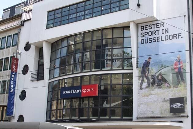 Karstadt Sports, branch of Galeria Karstadt Kaufhof on 11 09 2018 announced merger of Hudson™s Bay Company HBC and Signa Holding GmbH Retail trade, department store, department store, logo, lettering, neon signs