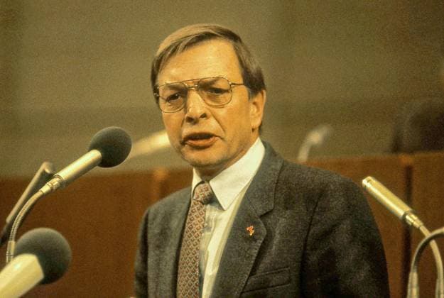 Rust606_Karl Ravens SPD Abgeordneter im NDS Landtag und ehem. Bundesminister - hier am 20.10.1977 *** Rust606 Karl Ravens SPD Member of Parliament NDS Landtag and former Federal Minister here on 20 10 1977