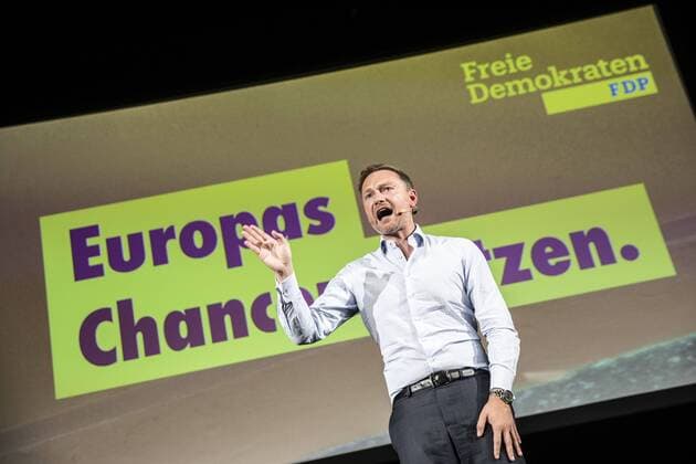 European Election 2019 Election Campaign Closing Event FDP, Zoo Gesellschaftshaus, Frankfurt, photo x of x Frankfurt, 24 05 2019 European Election 2019 Election Campaign Closing Event FDP, Zoo Gesellschaftshaus, Frankfurt, photo Christian Lindner Federal Chairman FDP , wenig