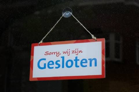 Door sign closed Door sign closed, 21 05 2019, The Hague, Netherlands, The door sign hangs from a shop in The Hague closed