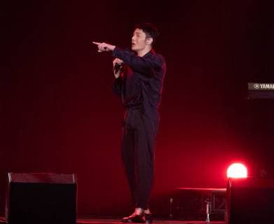 Chinese singer-songwriter Li Ronghao performs during the 2019 HITO FM Pop Music Awards ceremony in Taipei, Taiwan, 2 June 2019. Rainie Yang, Li Ronghao pair up to highlight 2019 HITO FM Pop Music Awards ceremony  bjl10191717