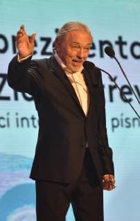 Czech singer Karel Gott takes the Golden Slipper award for exceptional interpretation of songs in Czech films, within the 59th Zlin Film Festival - International film festival for children and youth, in Zlin, Czech republic, on May 31, 2019. (CTKxPhoto DaliborxGluck) CTKPhotoP201905311087101  dg003A
