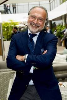 Olivier Dassault CELEBRITES : Internationaux de France 2019 Roland Garros - Village - 03 06 2019 JBAutissier Panoramic 