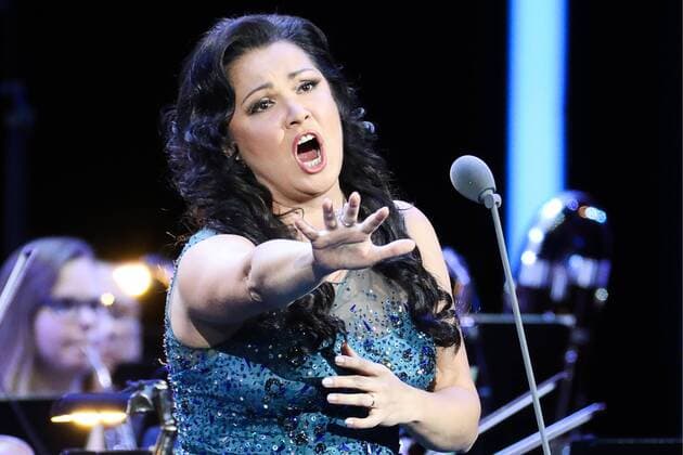 MOSCOW, RUSSIA â€“ JUNE 4, 2019: Russian soprano Anna Netrebko performs at a joint concert with Russian soprano Olga Peretyatko, Azerbaijani tenor Yusif Eyvazov, and Italian tenor Andrea Bocelli at the State Kremlin Palace. Sergei Fadeichev TASS  TS0ADC8B