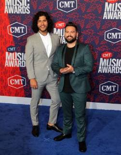 Artist Dan & Shay arrives for the 2019 CMT Music Awards on June 5, 2019 at the Bridgestone Arena in Nashville, Tennessee.  NAS20190605124 JOHNxSOMMERSxII