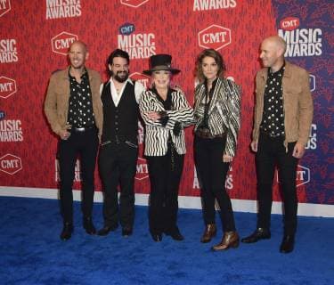 05 June 2019 - Nashville, Tennessee - Shooter Jennings, Tanya Tucker, Brandi Carlile. 2019 CMT Music Awards held at Bridgestone Arena. Photo Credit: Dara-Michelle Farr AdMedia 240482 2019-06-05 TN Nashville Etats-Unis  Copyright: xAdMediax STAR_240482_065