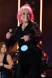 06 June 2019 - Nashville, Tennessee - Tanya Tucker. 2019 CMA Music Fest Nightly Concert held at Nissan Stadium. Photo Credit: Dara-Michelle Farr AdMedia 240981 2018-06-07 Tennessee Nashville Etats-Unis  Copyright: xAdMediax STAR_240981_001