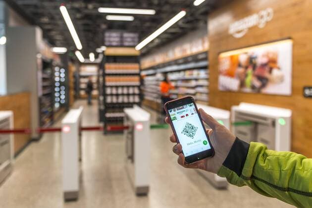Amazon Go cashless payment app, amazon Go supermarket, American automated supermarket chain, Seattle, Washington, USA, North America Copyright: imageBROKER/MoritzxWolf iblmmw04902037.jpg